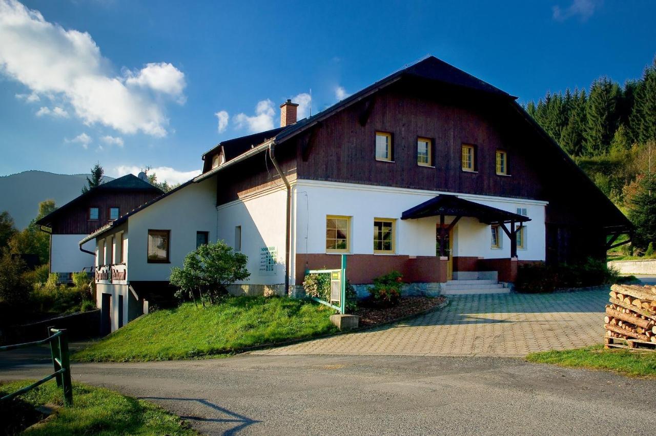 Penzion Pepovka Filipovice エクステリア 写真